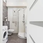 Lubelska By Renters شقة كراكوفيا